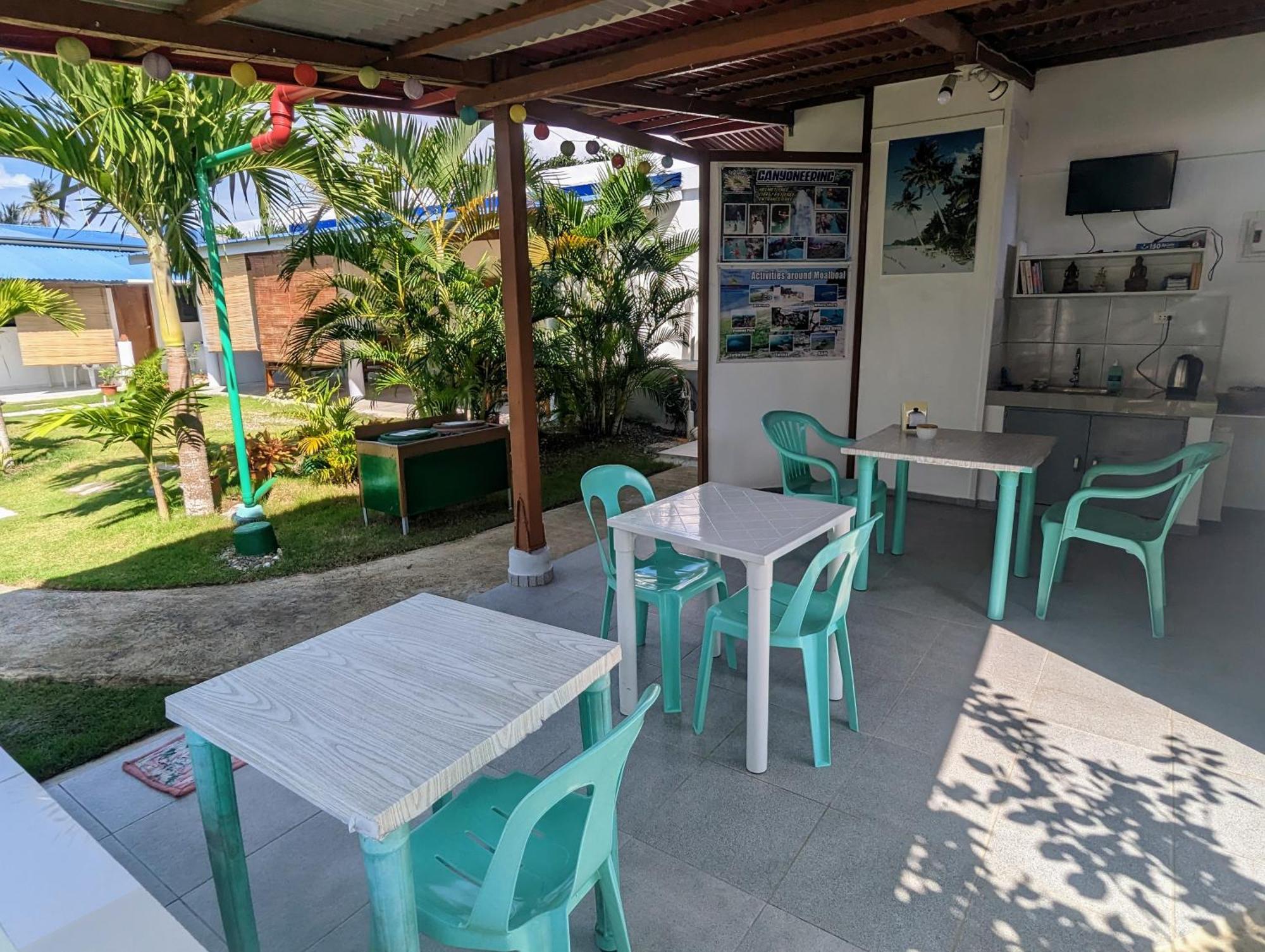 Astillo'S Guest Houses Моалбоал Екстериор снимка