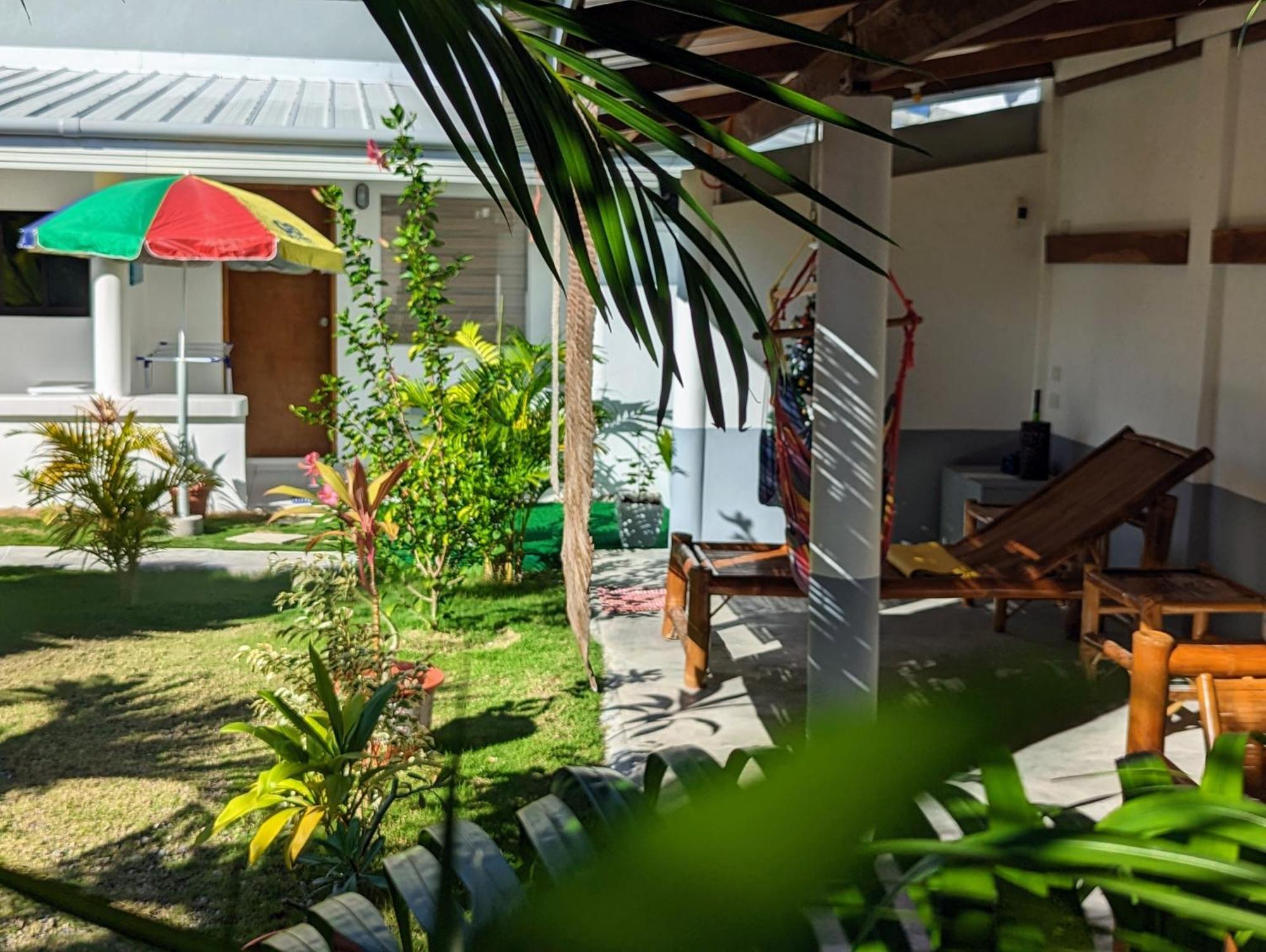 Astillo'S Guest Houses Моалбоал Екстериор снимка
